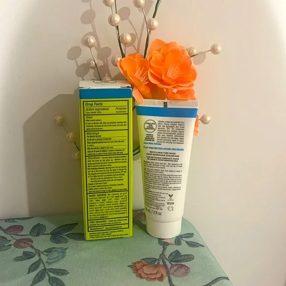 Juice Beauty SPF 30 Oil-Free Moisturizer, 60ml, New in Box - Picture 5 of 5